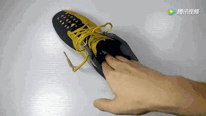 鞋子臭脚怎么办教你一招永不臭,穿小白鞋脚臭怎么办教你除臭方法