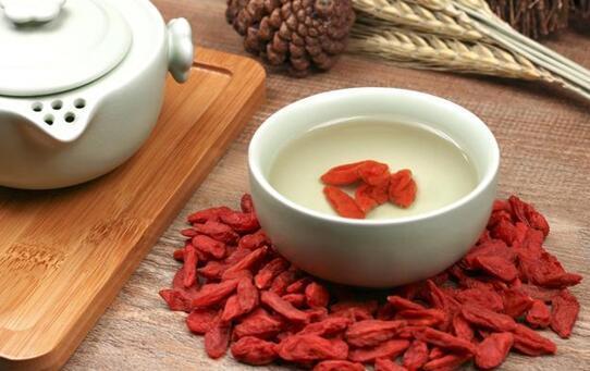 枸杞加什么可以祛湿气,湿气重枸杞