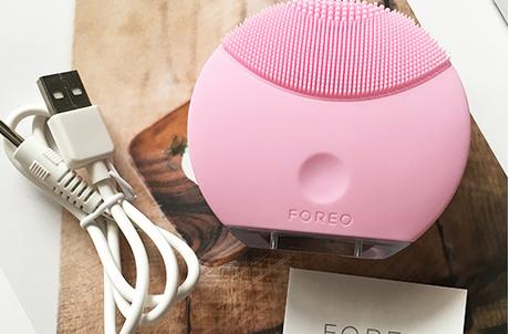 露娜洁面仪哪个款好用,好物推荐之露娜lunamini2洁面仪