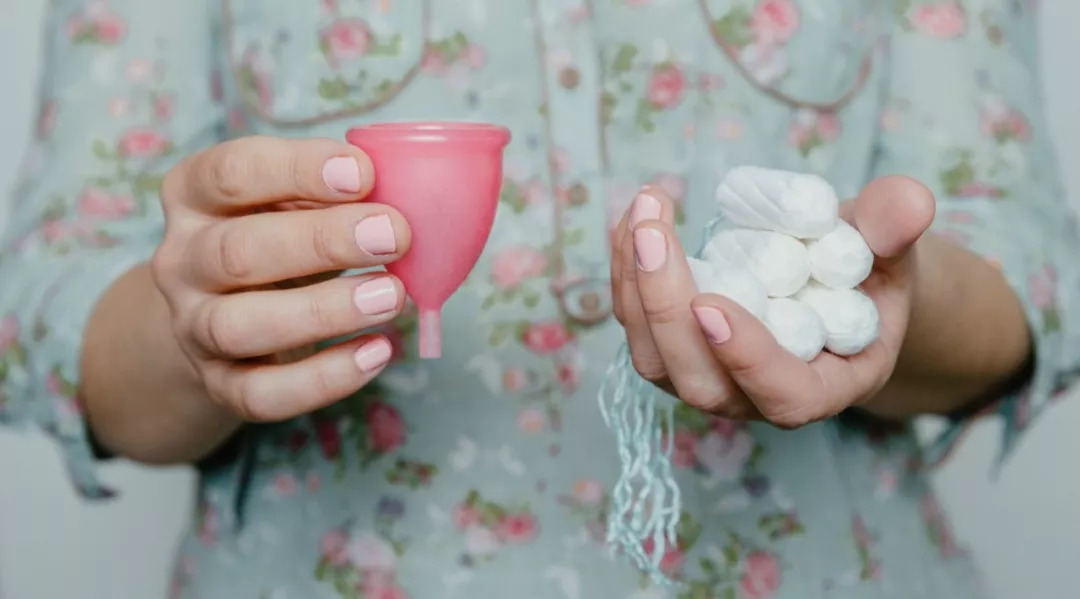 女生首次出血需要治疗吗,女生首次出血有什么要注意的