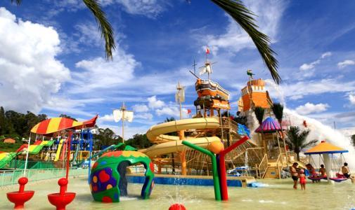 婆婆生日暗示我妯娌给她买了耳环,婆婆生日我拿一个红包给她