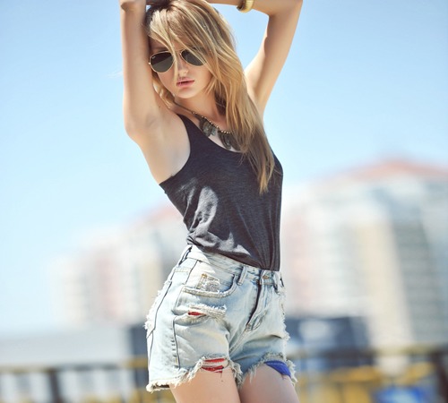 破洞裤子怎么废物利用,破洞裤子改造夏天