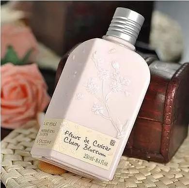 秋冬季干燥哪款身体乳好用不油腻,秋天身体乳平价好用推荐