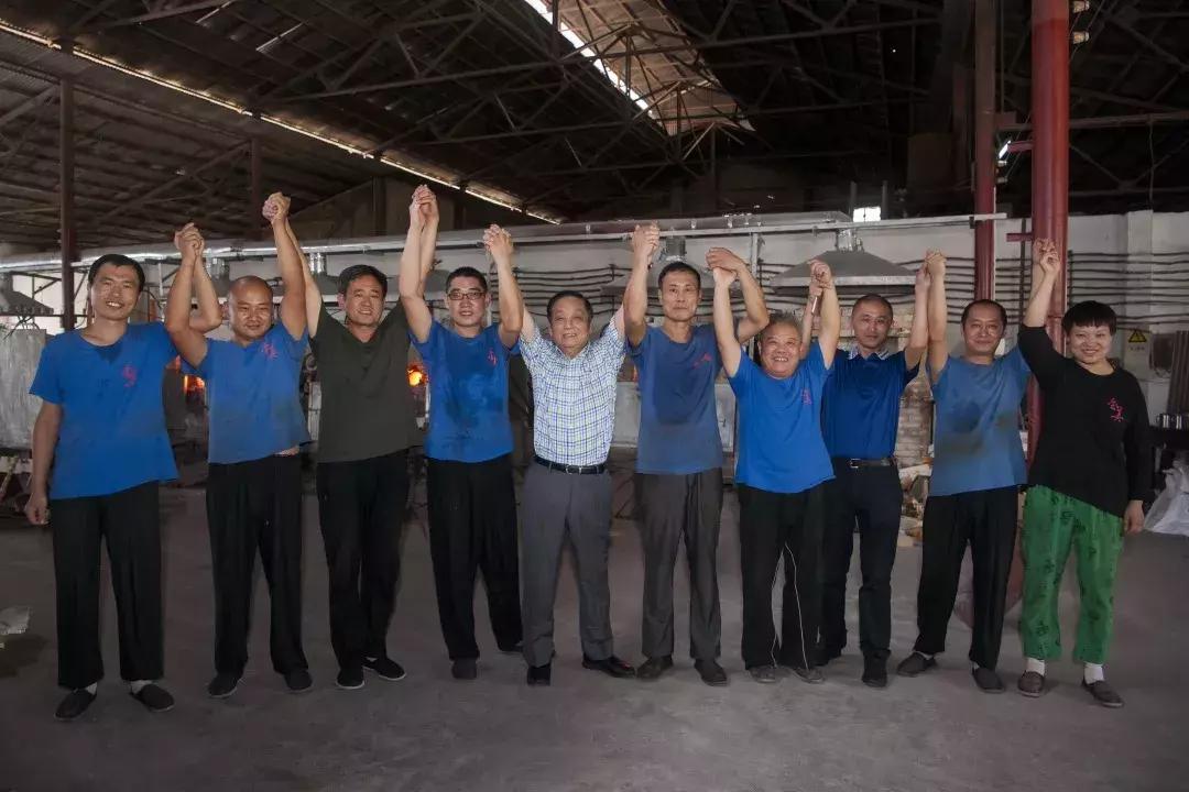 下工厂进车间,“80后”韩美林勃发生命本质里的艺术渴望