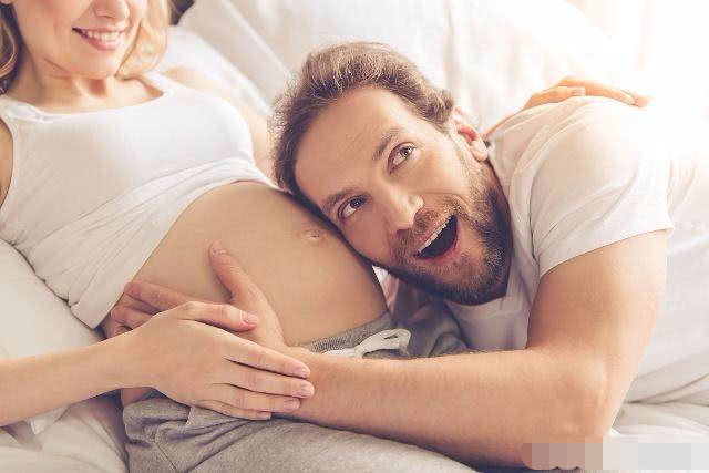 怀孕中期夫妻可以分床睡吗,怀孕中期夫妻间要注意什么