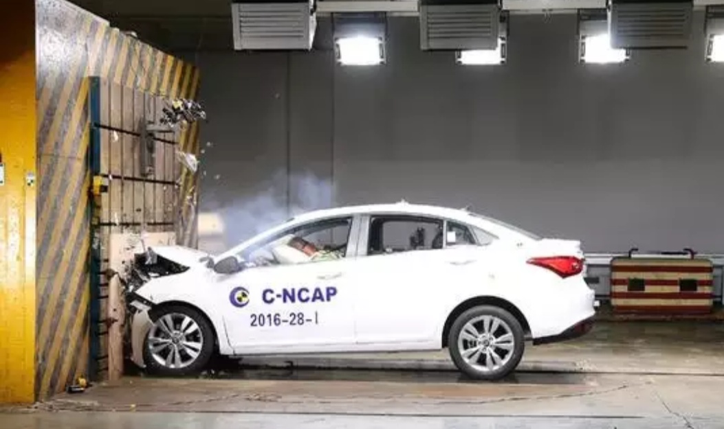 奇瑞汽车各方面性能质量怎样,奇瑞小蚂蚁和欧拉黑猫安全性能