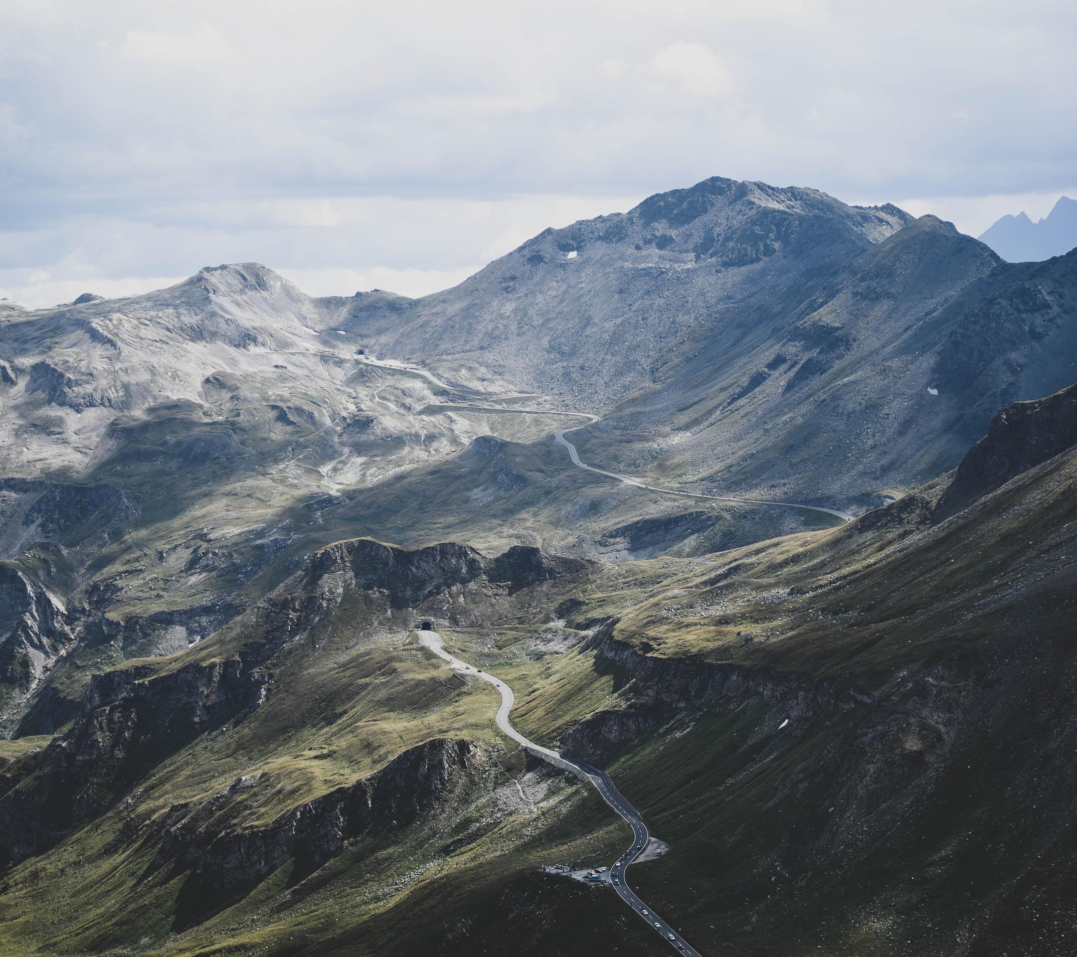 许三观卖血记对话,许三观卖血记之间的有趣对话