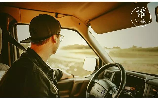 年入百万的出租车司机,当出租车司机一个月能赚多少钱