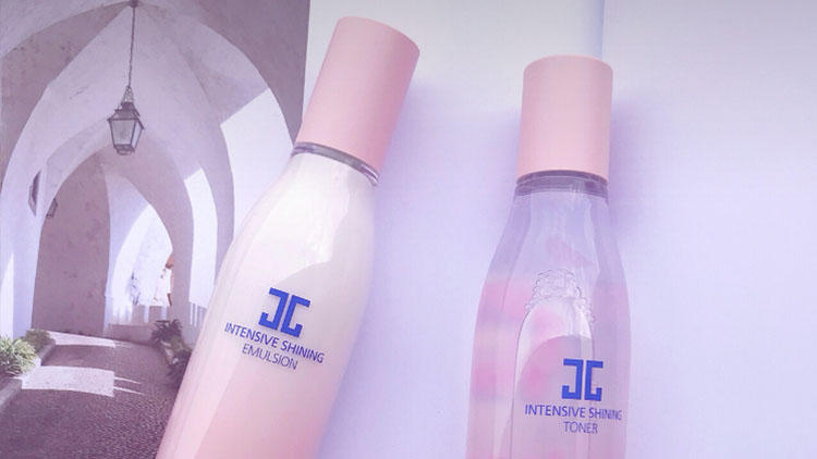 夏季干燥起皮水乳推荐,秋季干燥如何补水最好