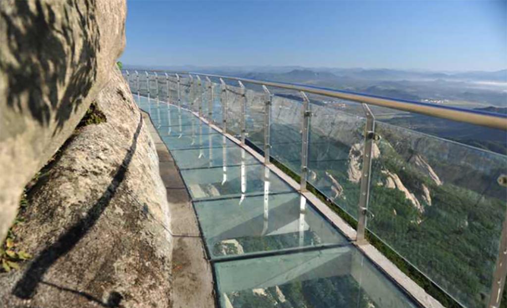 张家界天门山玻璃栈道哪个最刺激,张家界天门山玻璃栈道旅游攻略