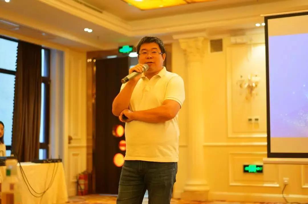 清风智媒|“新生·自强”,一份力,一股绳,一路清风一路行!