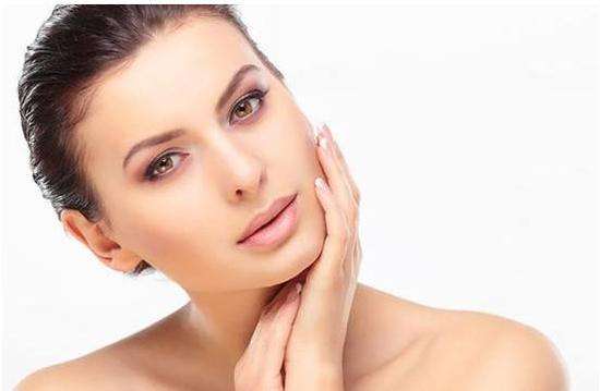 脸颊两侧长斑是什么原因？你的色斑什么时候能去掉？