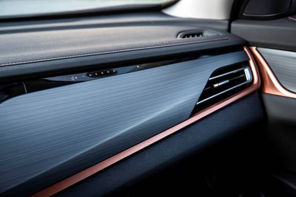 长安逸动高级感,长安逸动超亮枫叶黄