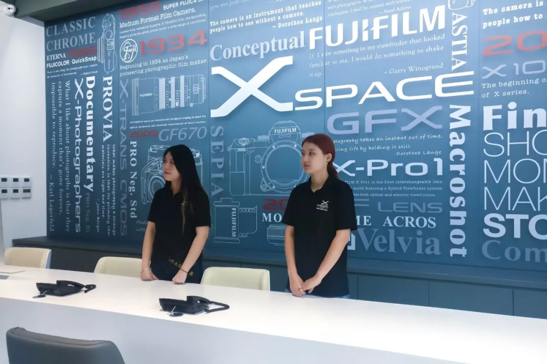 价值百万的电影摄影机,200元的摄影棚