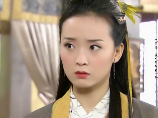 她曾被誉为古装女神,她被称为古装第一美人