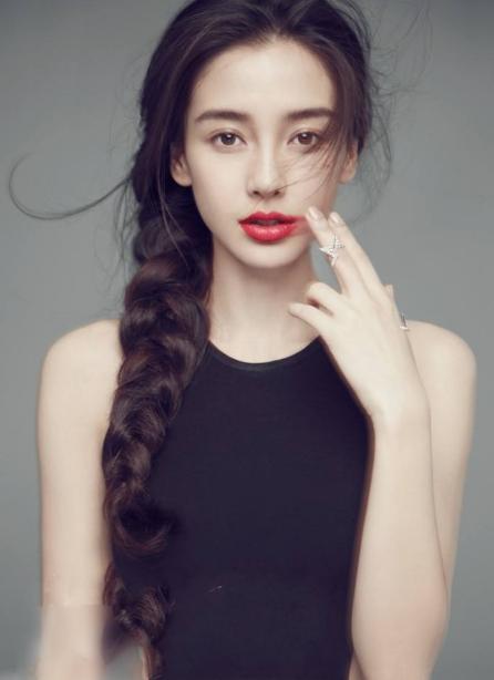 baby撞脸发型图片,baby被指撞脸秦岚