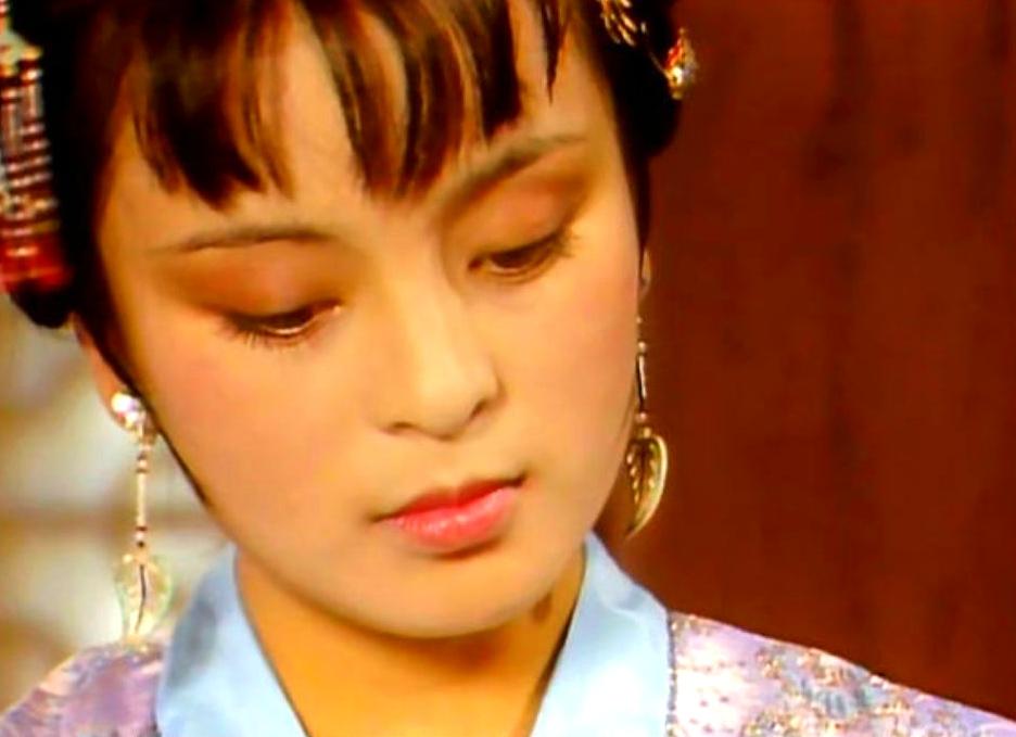 《红楼梦》里贾探春在贾府搞改革遇到的保守派有哪些人？