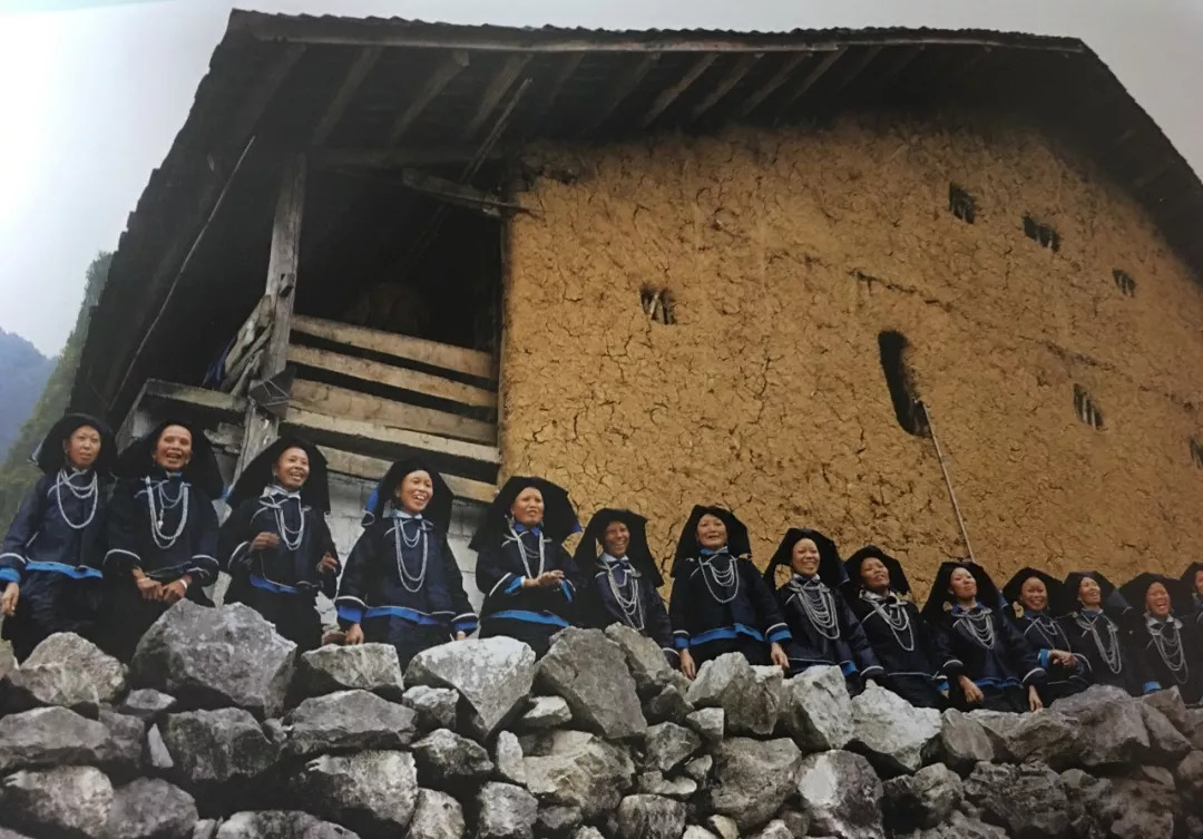 广西壮族服饰,广西百色壮族服饰