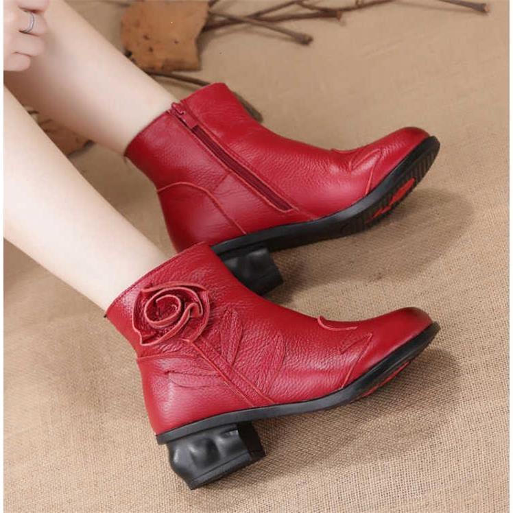 女人再穷也要穿得漂亮,女人再穷也要有双马丁靴