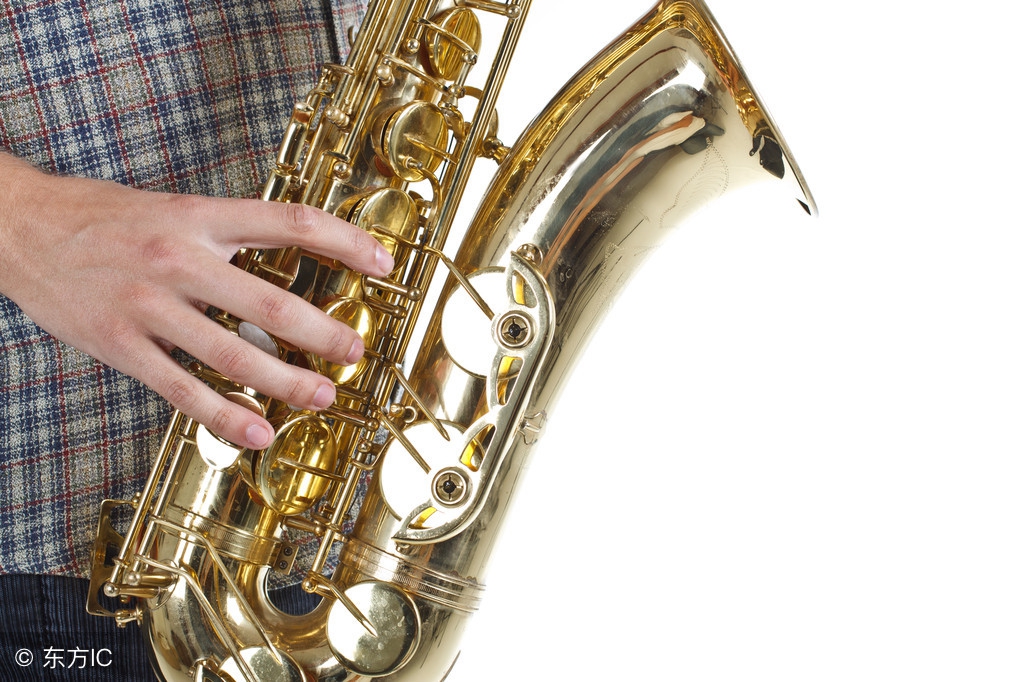 降e调萨克斯演奏a调基本指法,萨克斯演奏技巧教学方法