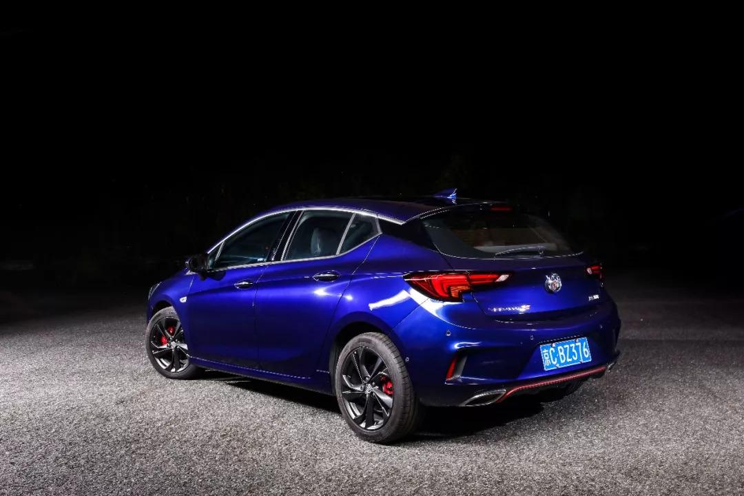 小东西长得真别致原版,小东西长得真别致抖音