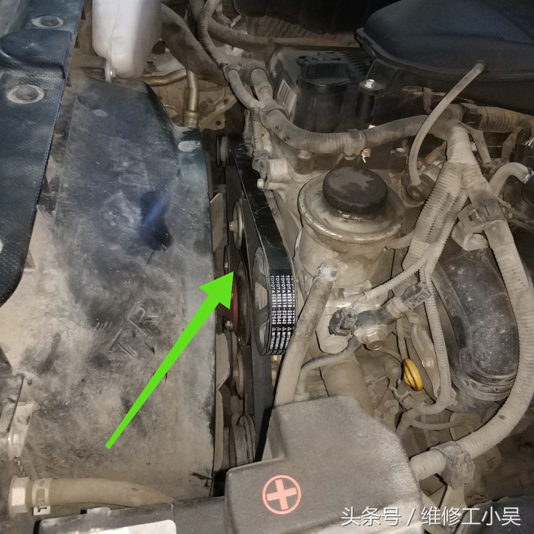 发动机一直在响咕噜噜的,发动机运行时有哒哒哒声音