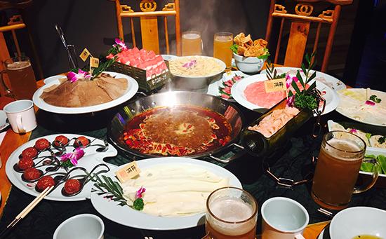 排骨火锅的做法,排骨火锅的做法农村大妈