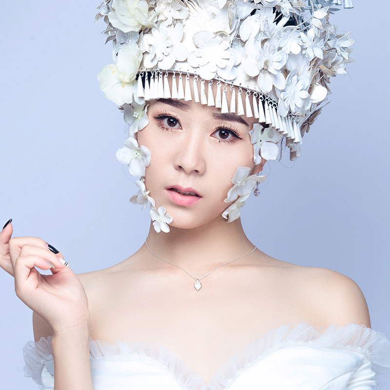 佩戴银饰的好处与坏处,男生戴银饰的好处