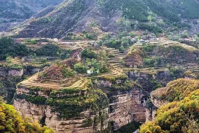 国内最美的十大海滨城市,国内最撩人的20个金秋童话