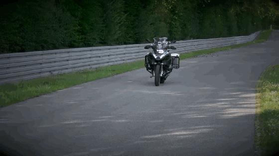 宝马两轮摩托车650,帅炸国产摩托