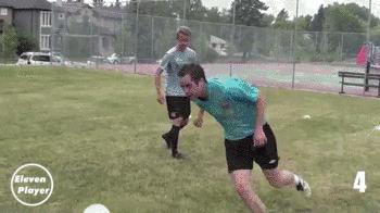 篮球野球场过人技巧,足球运球过人的方法及技巧