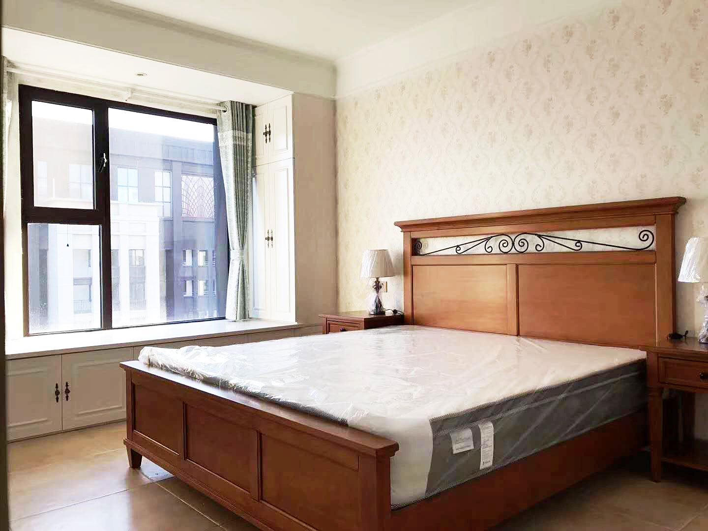 132平米美式轻奢沙发不靠墙,123平米美式轻奢风格