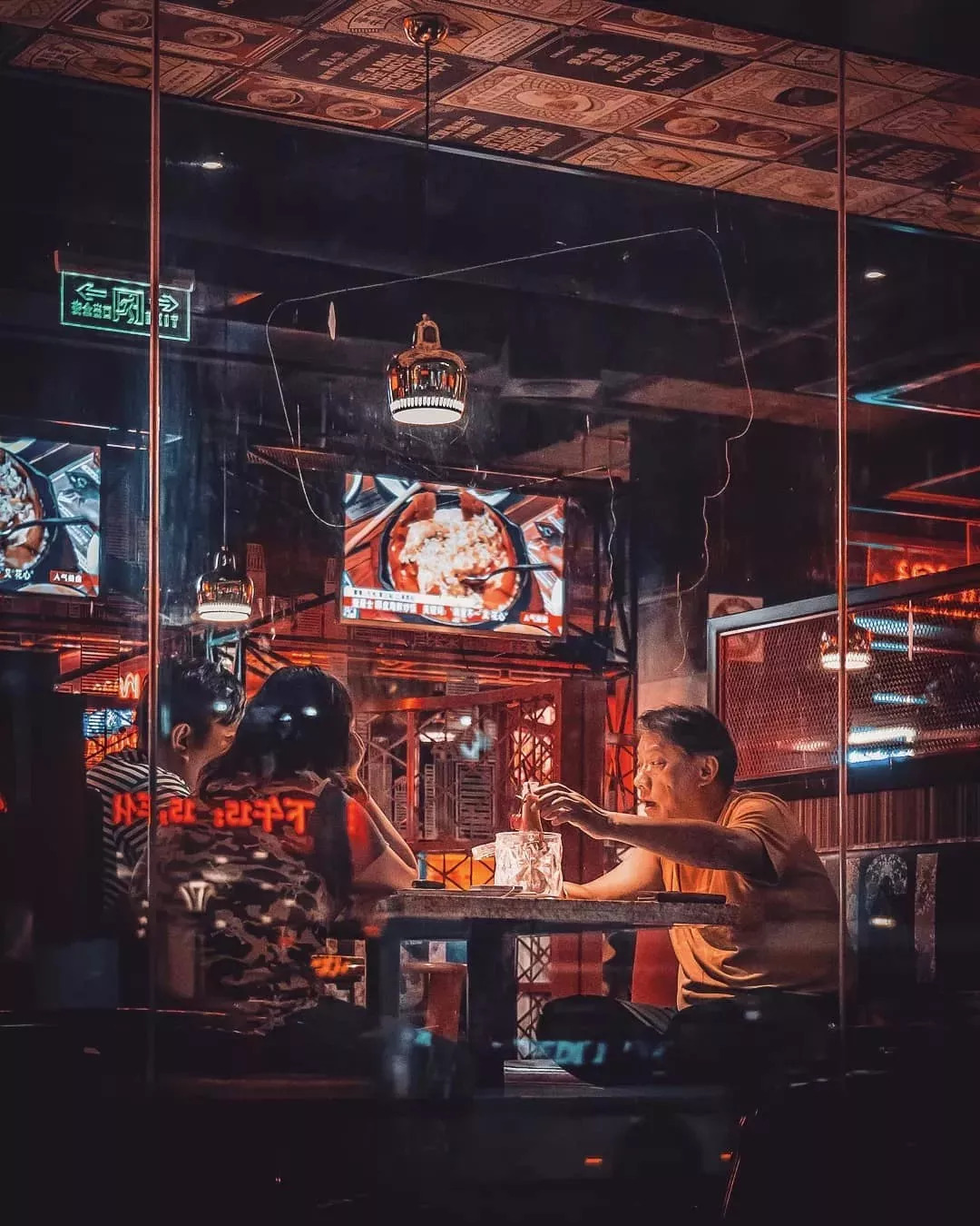 上海最新航拍震撼视频,外媒上海夜景被震撼视频