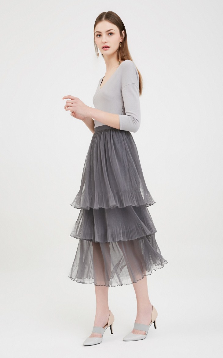 时尚气质显瘦针织百搭连衣裙女,针织连衣裙让你的秋冬造型更优雅