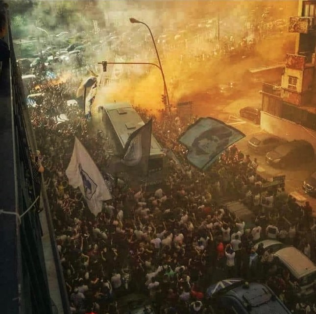 尤文图斯球迷谈那不勒斯,那不勒斯球迷有多爱马拉多纳