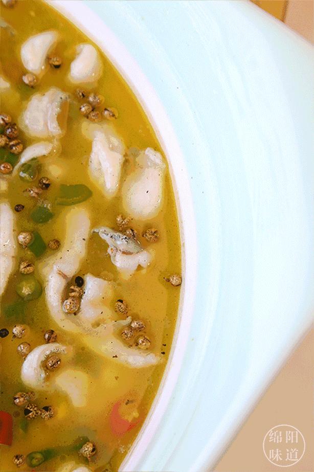 绵阳zui舍得放料的鱼店!一年卖出30万份就算横跨大半个城也要吃