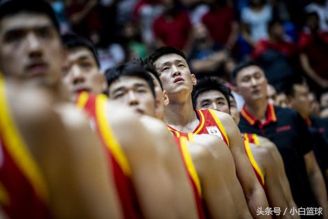 杜锋周鹏得分,周鹏传球杜锋