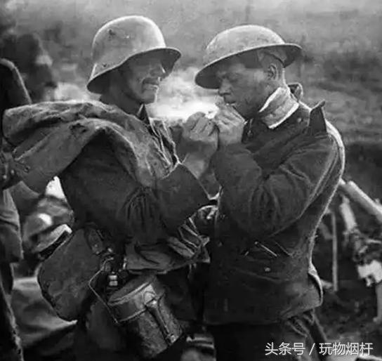 为什么烟成了军人的必需品