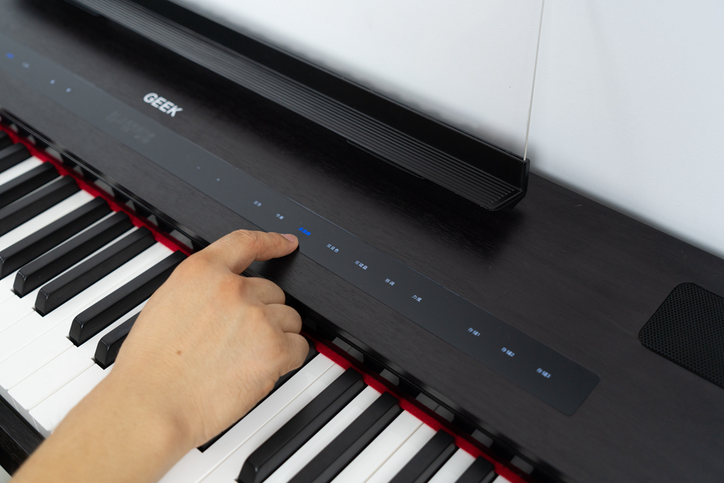 考级钢琴键容易上手,考级启蒙