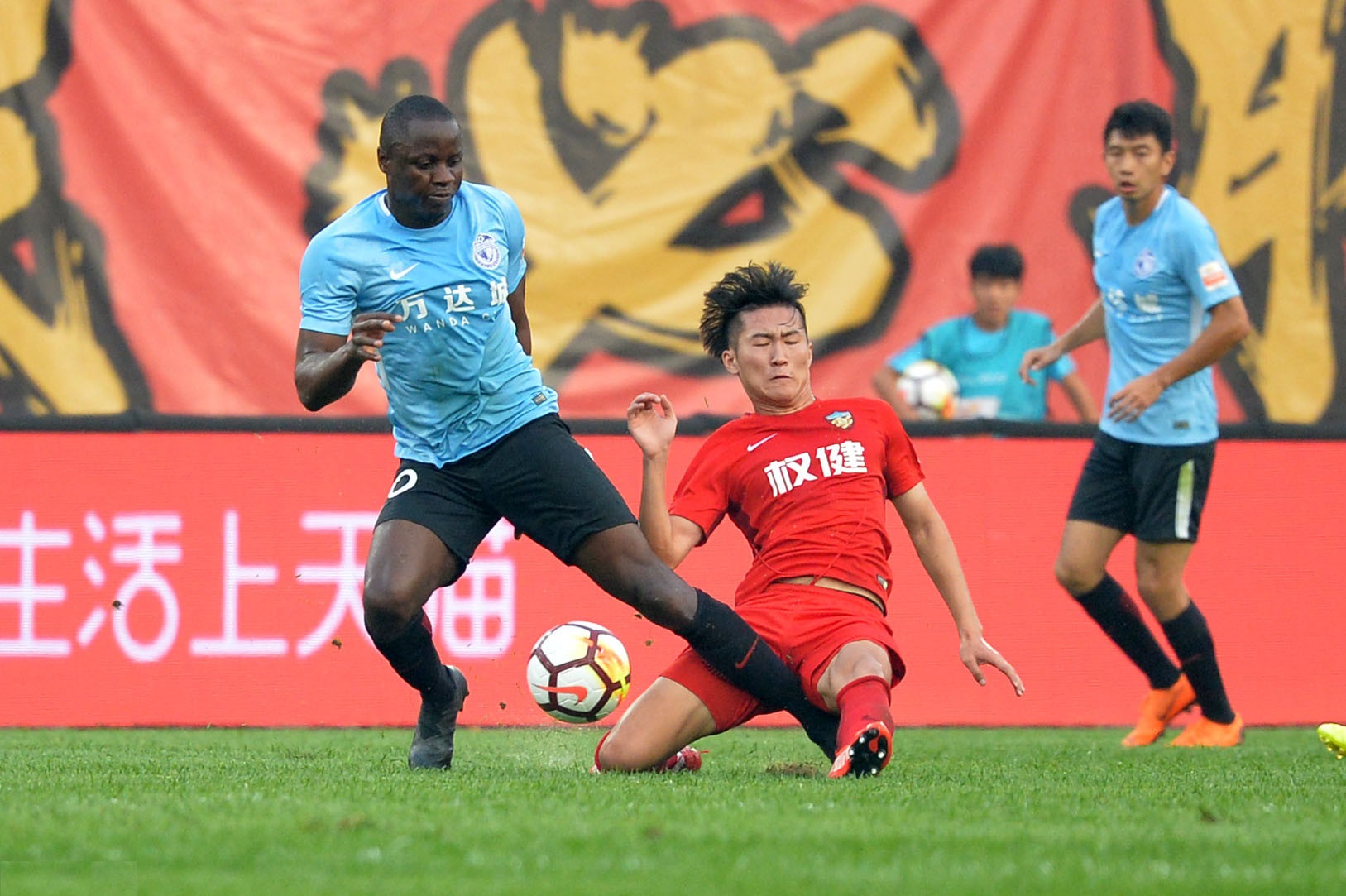 单外援权健成人见人欺病猫不职业现状如不改变阿圭罗来了也没用