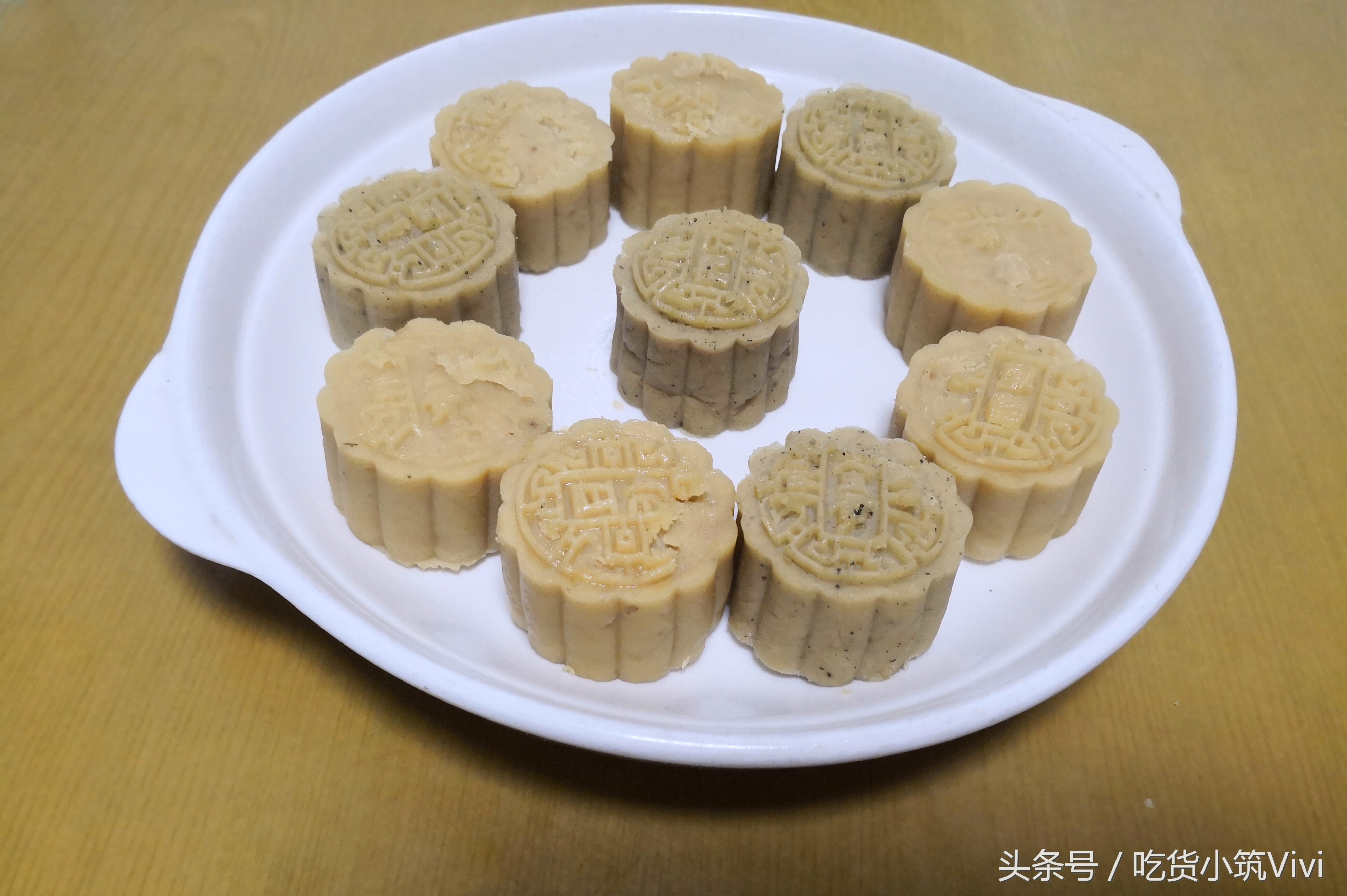 烤箱做绿豆糕的家庭做法不用黄油,自己亲手制作绿豆糕无添加纯天然