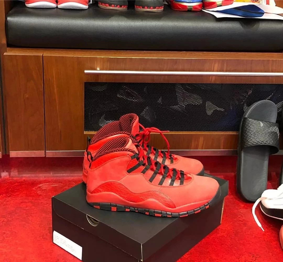 塔克球鞋上脚视频,塔克4000双球鞋