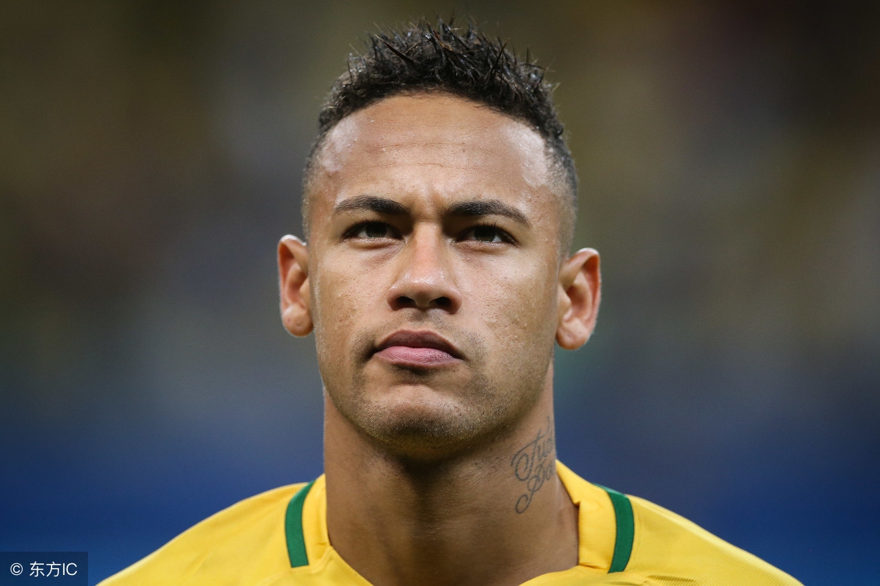 内马尔皇马的转会传闻：“沮丧”PSG主席接触皇马俱乐部