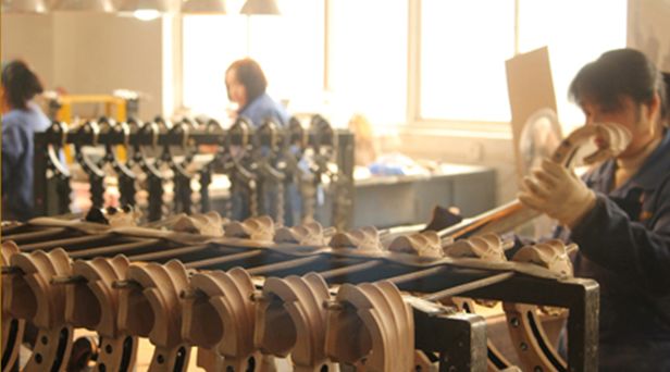 想知道民族乐器是怎么生产出来的么?快来报名参加“闵行品质市民共享”之走进上海民族乐器一厂