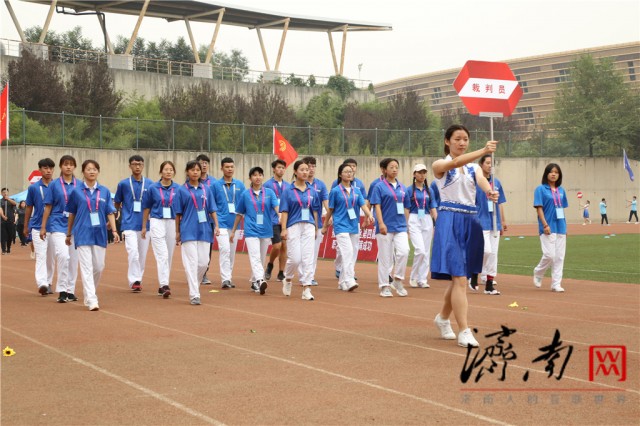 第四届济南市高新区职工运动会隆重开幕，现场气氛热烈、精彩至极！