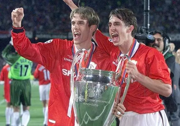 评：抚今追昔，20年前曼联开启三冠王征程全回顾