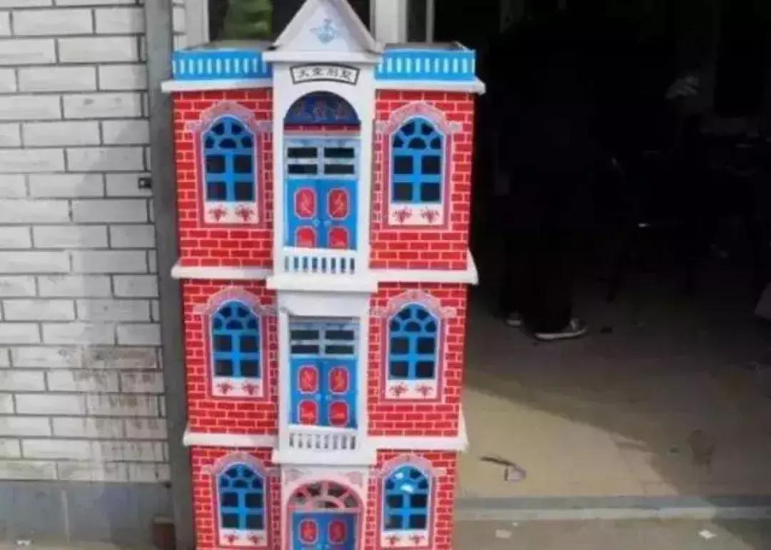 数1亿粒米?画30天月亮?这些奇葩作业把家长逼疯了