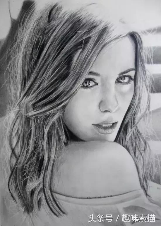 40幅精美素描图片,100张铅笔画图片