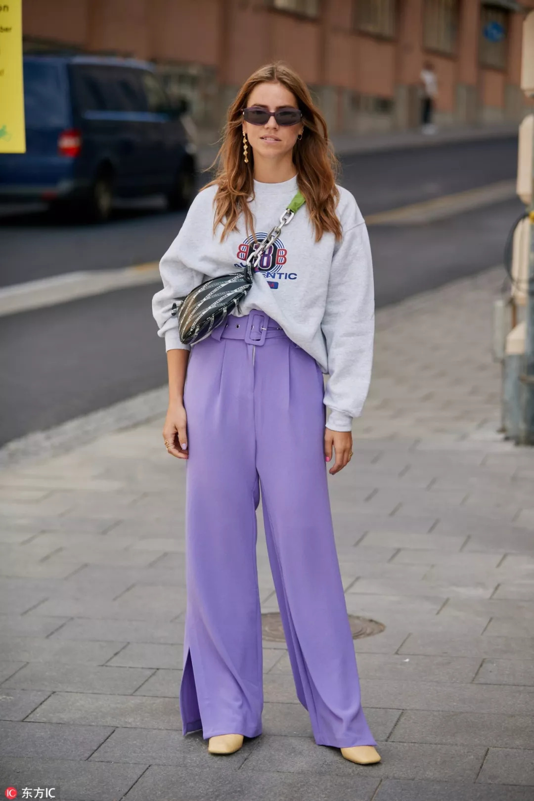 明天穿什么衣服好看很洋气,早秋新款显瘦高级感洋气爆款卫衣