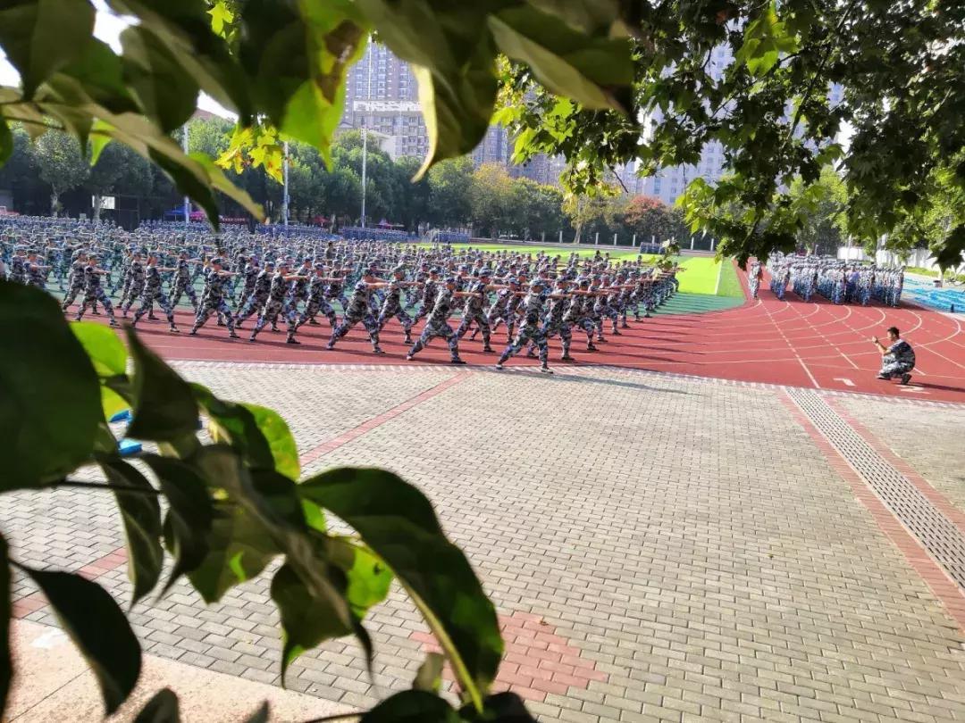 2018中南财经政法大学军训掠影：军训进行时，青春正当时
